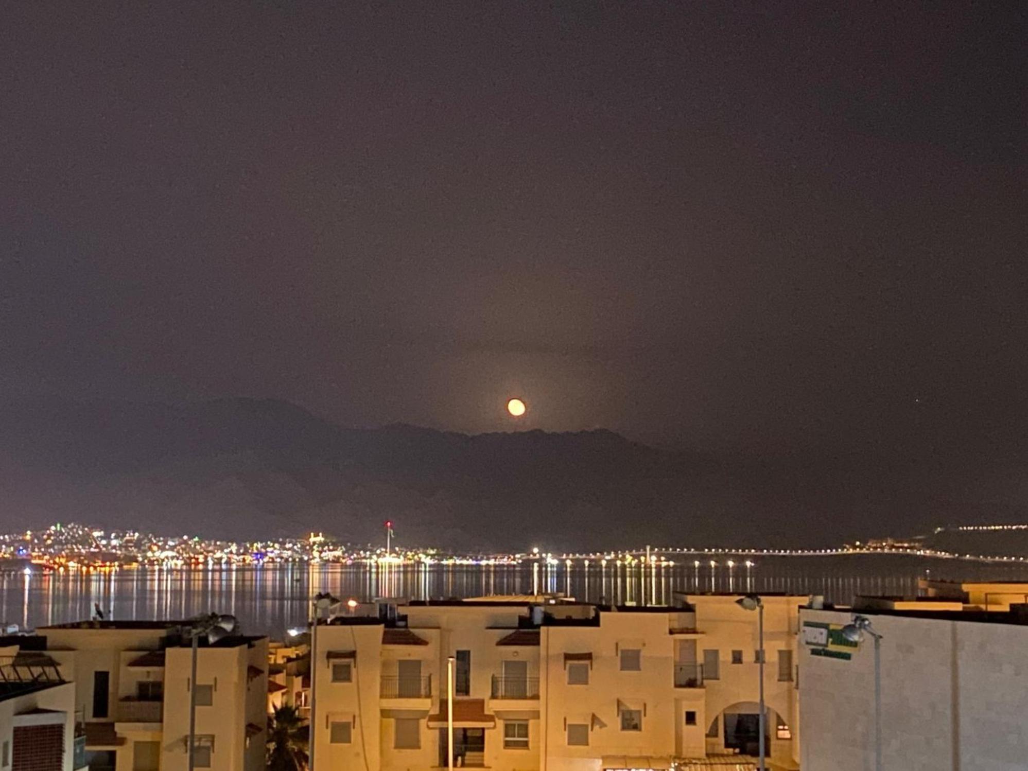 Seaside House & Free Parking Apartment Eilat Ngoại thất bức ảnh